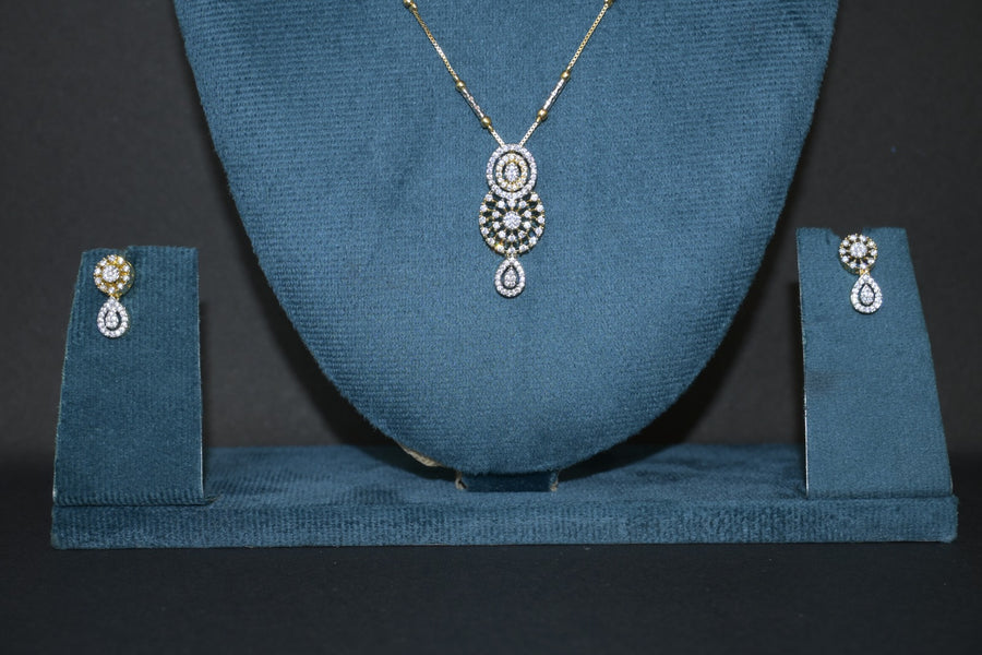 Royal Floral Drop Pendant Necklace Set