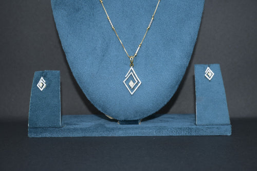 Modern Geometric Diamond Pendant Necklace Se